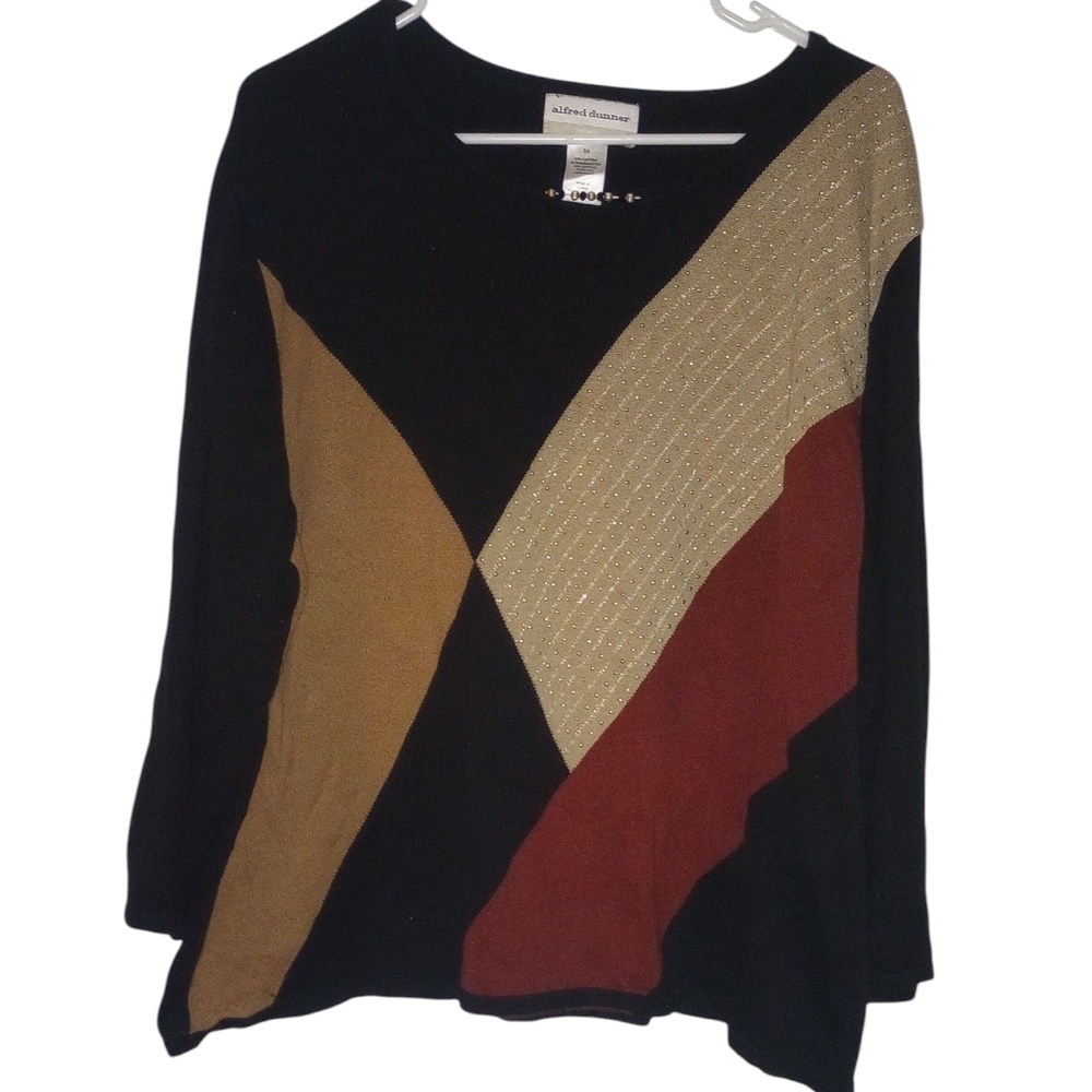 Alfred Dunner V-Neck Sweater with Black, Tan, and Red Accents